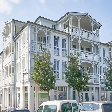 Geschmackvoll Eingerichtete Mit Balkon In Apartment Sellin (Rugen)